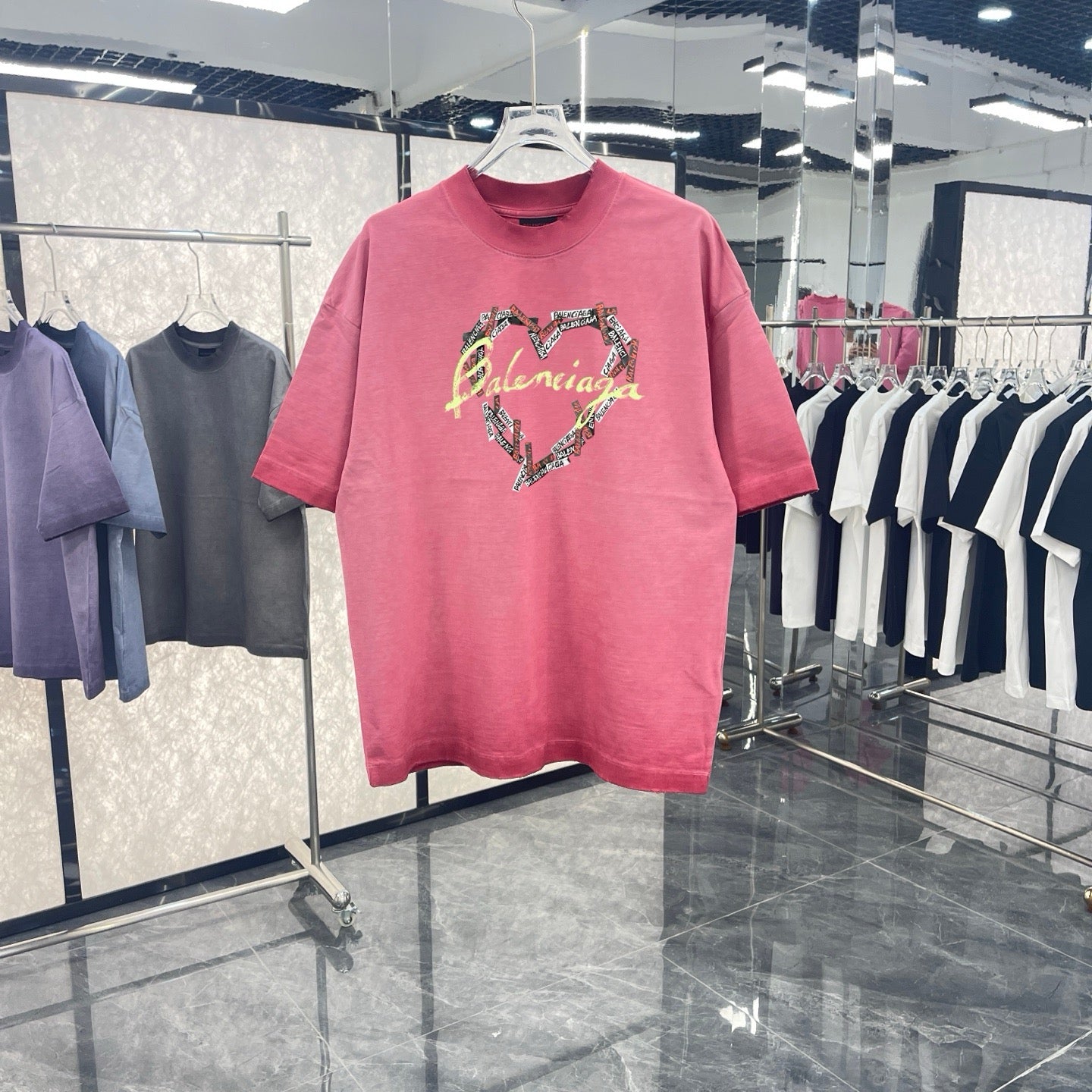 T-shirt Balenciaga Heart – Rose Vintage